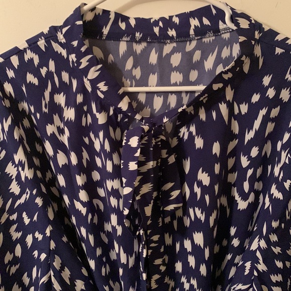 EUC Shein blue & white belted elastic waist v-neck collar with tie dress 4XL - Picture 5 of 13